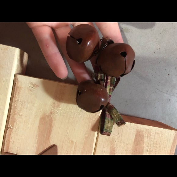 Wooden Snowman with Top-hat - Picture 2 of 4